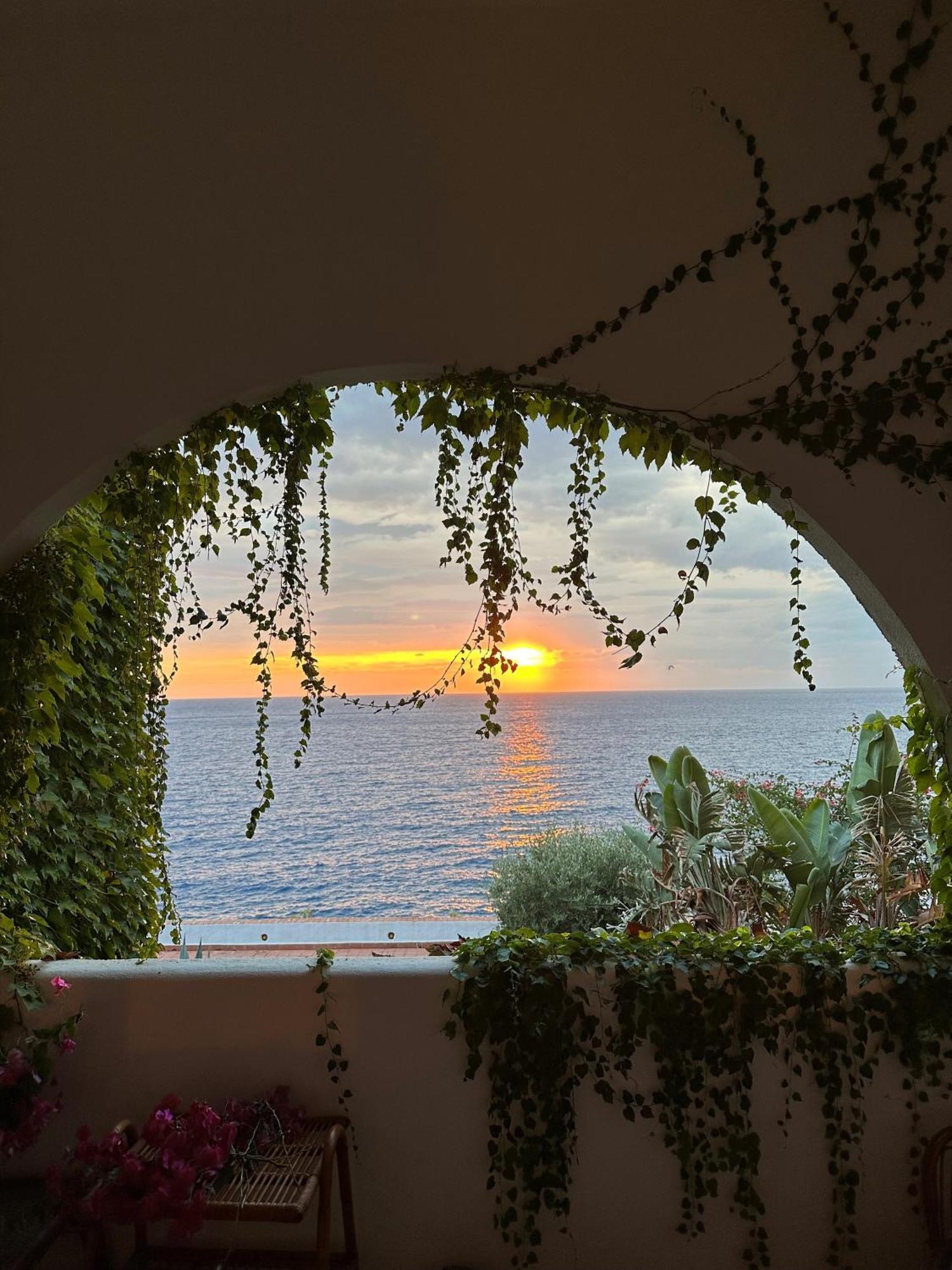 Hotel Carasco 4*
